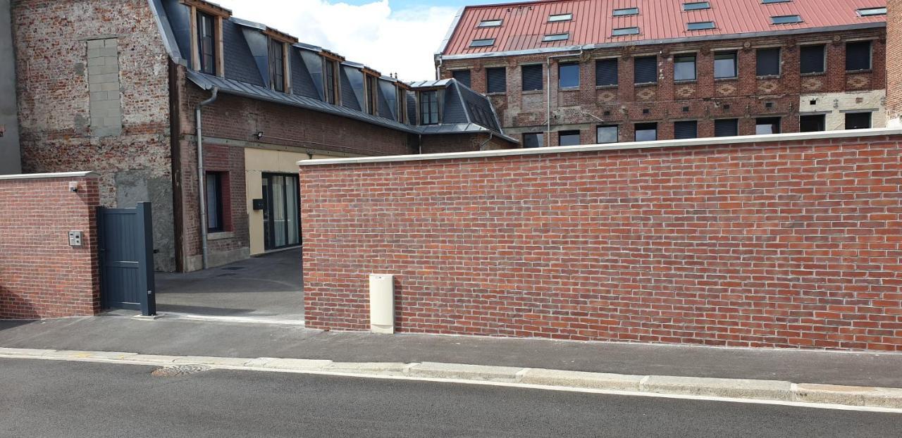 L'Aurore Doree, Duplex Renove - Parking Prive - Wifi Gratuit Leilighet Saint-Quentin  Eksteriør bilde