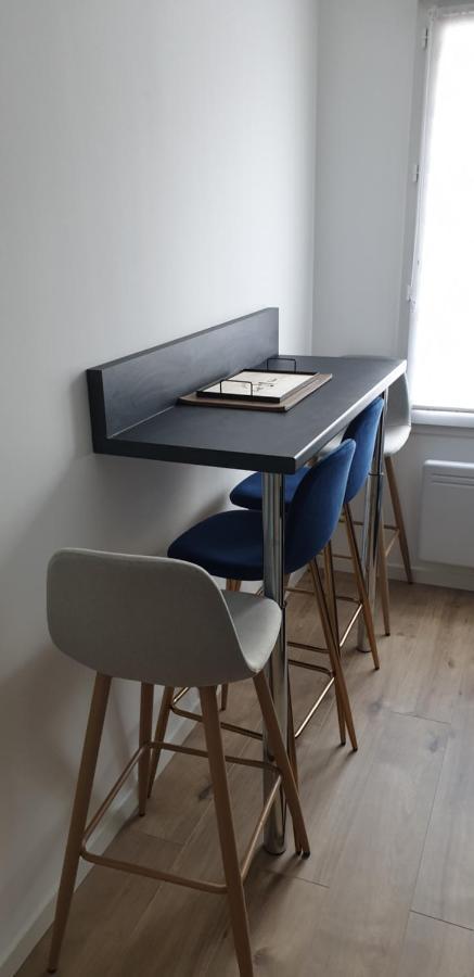 L'Aurore Doree, Duplex Renove - Parking Prive - Wifi Gratuit Leilighet Saint-Quentin  Eksteriør bilde
